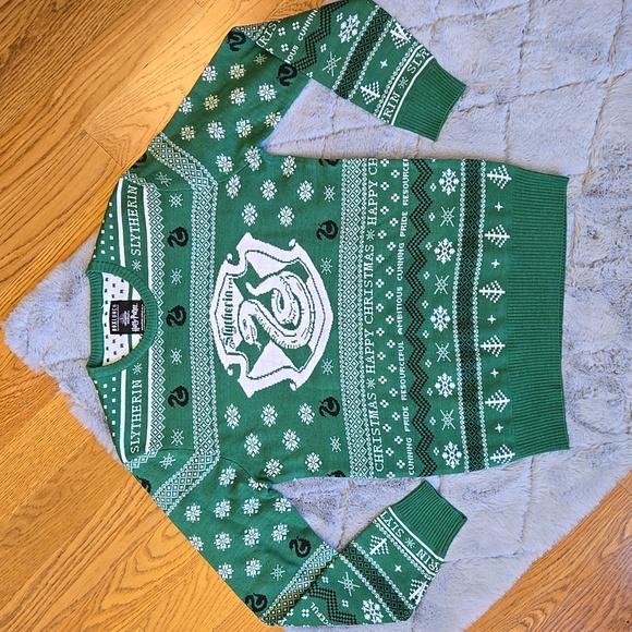 Box Lunch Slytherin Holiday Sweater, Unisex Extra Small, Great Condition - Picture 1 of 10